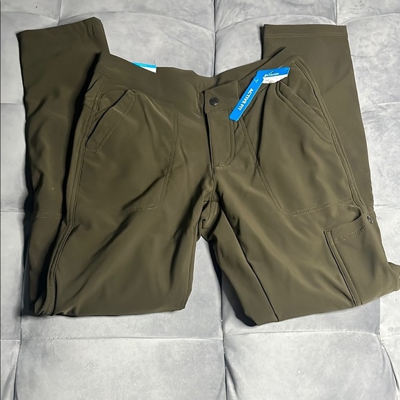 “Columbia: Straight Leg Active pants size 4 NWT - Picture 1 of 8